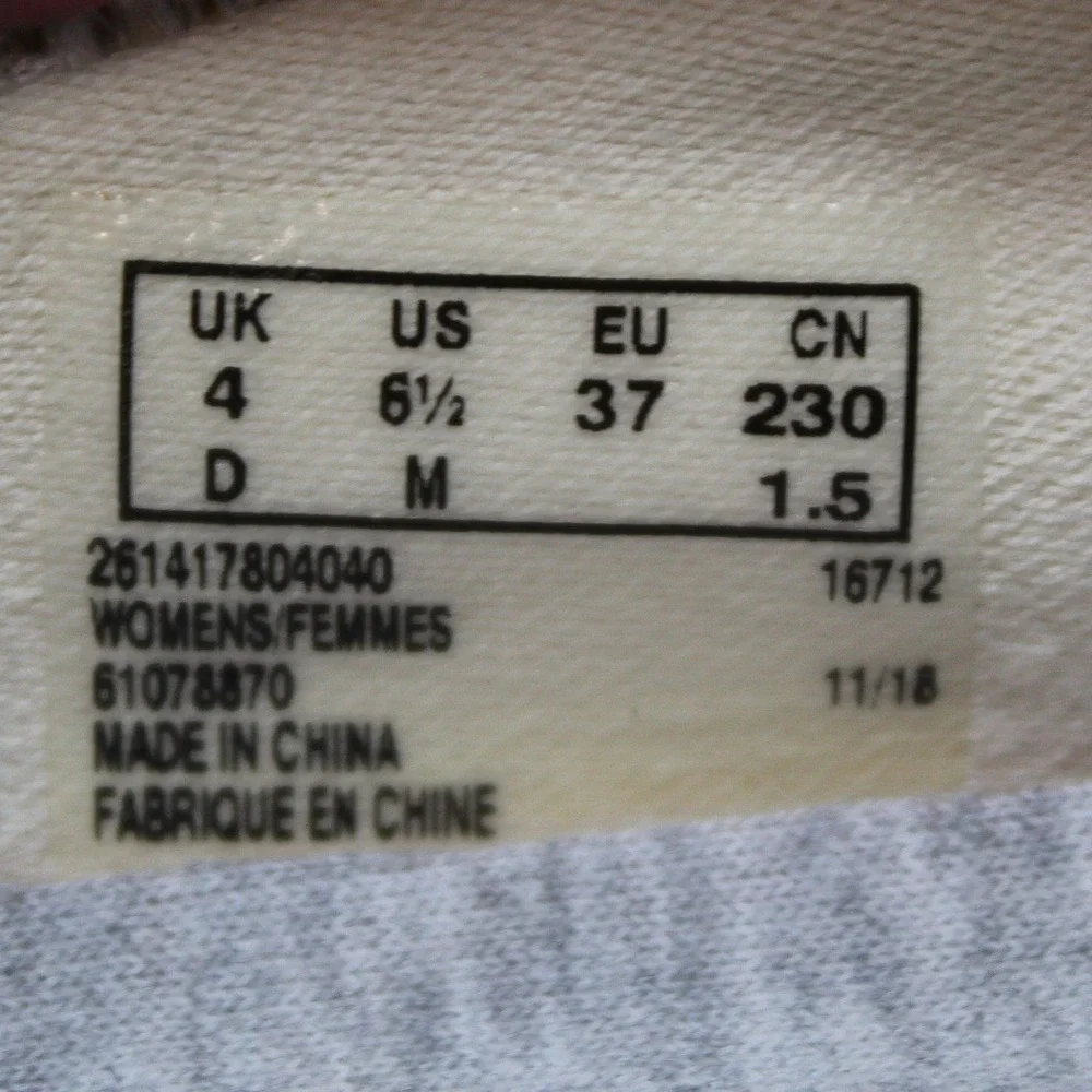 Clarks Cloudsteppers Step Glow Slip‎ On Tan White Geometric Woven Flats 6.5